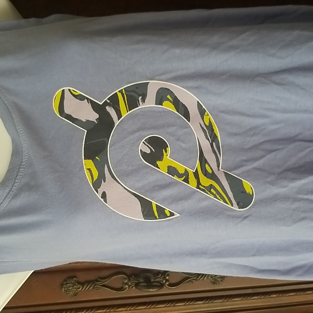Peloton Flow Racer Tank, size medium - Picture 3 of 10